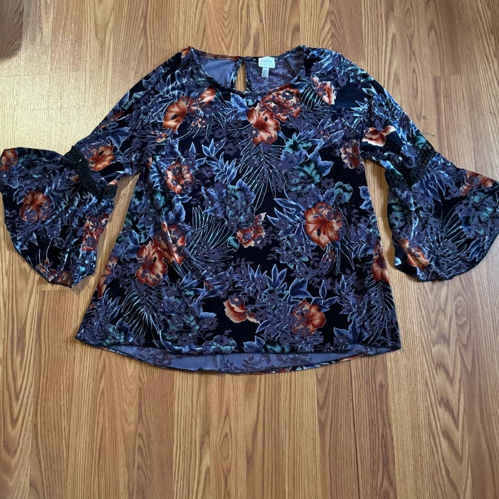 Cupio‎ Floral Bell Burnout Velvet Flutter Bell Sleeve Women's Top size L